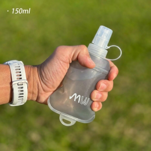 MW 手握軟水壺附蓋子 灰綠 150ml MW 手握軟水壺附蓋子 灰綠 150ml